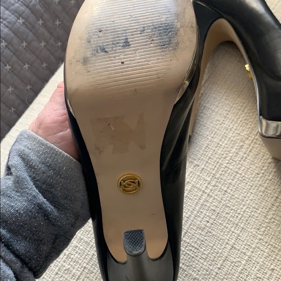 3/$30 Bebe 5” heels in great condition - Picture 3 of 5